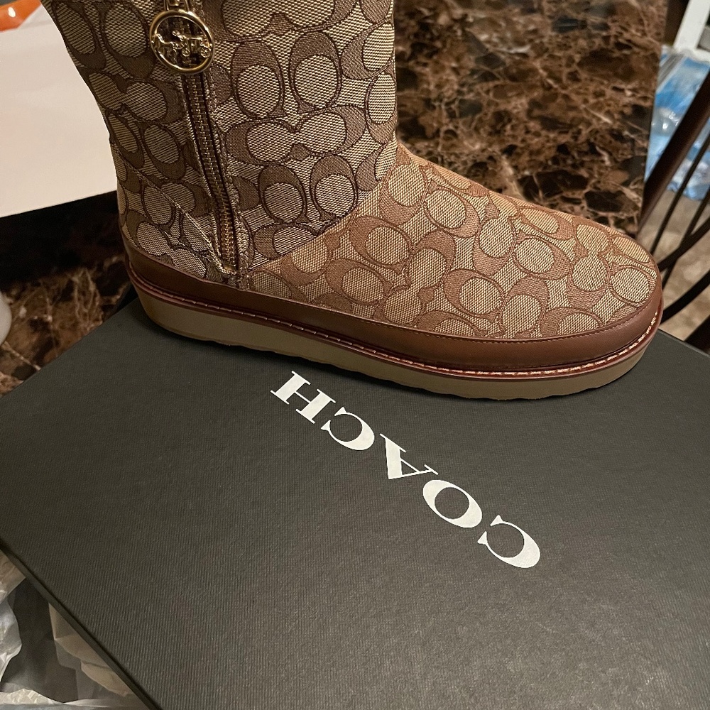 Coach boots